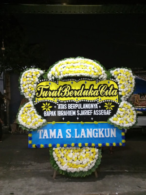 Papan Bunga Duka di Padang Tangah Payobadar